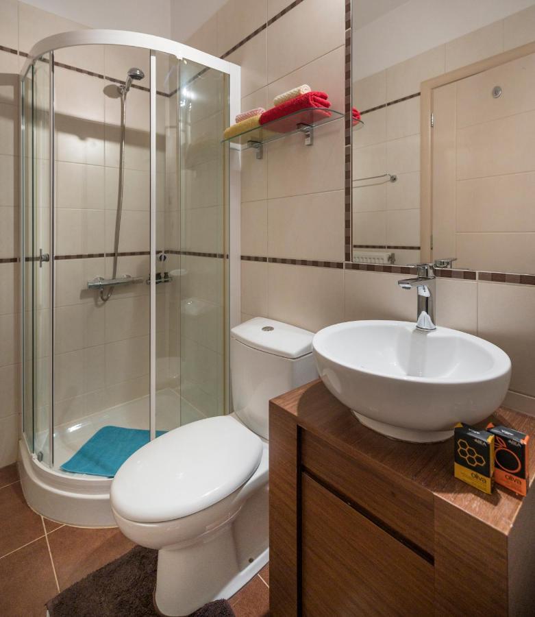Ferienwohnung Luxury Coastal Retreat, Mountain View Balcony With Palm Trees & Parking Chania  Exterior foto